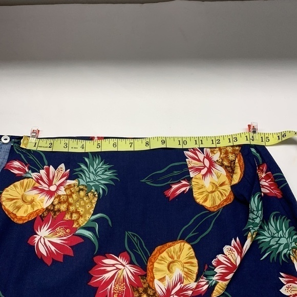 Hilo Hattie Original Hawaiian Wrap Skirt Pineapple and Floral Pattern Size M - Picture 11 of 11